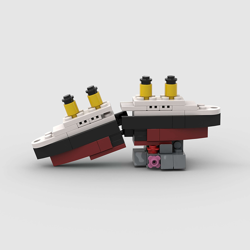 Tech Diving Accessories - Mini RMS Titanic Sank เรือรุ่น Break